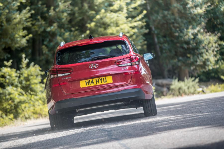  Hyundai i30 Tourer Go! SE (PD) 2018 года  (UK) (фото 7 из 40)